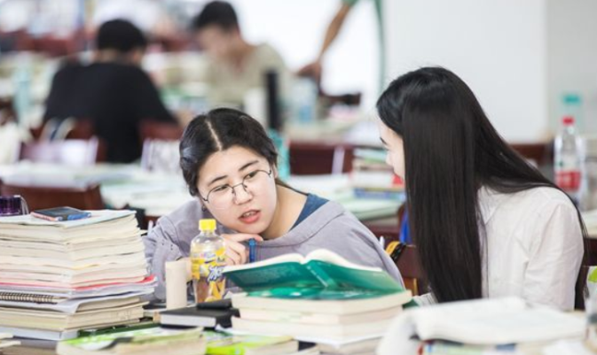 成人高考和自考什么區別？